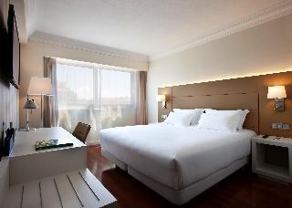 Гостиница NH Pamplona Iruna Park