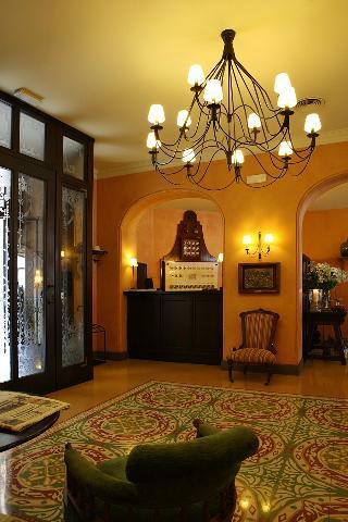 Hotel bremom// Apt La Fonda
