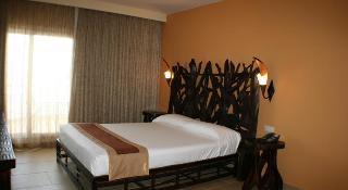 Гостиница Hotel El Cortijo de Zahara THe Senses Collection
