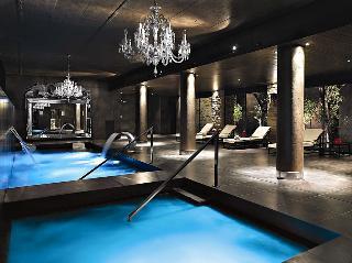 Гостиница Castillo de Gorraiz Golf and Spa