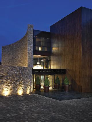Гостиница Castillo de Gorraiz Golf and Spa
