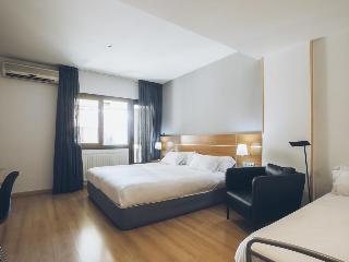 Hotel Sancho Ramirez