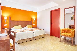 Гостиница Universal Hotel Don Leon