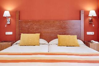 Гостиница Universal Hotel Don Leon