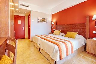 Гостиница Universal Hotel Don Leon