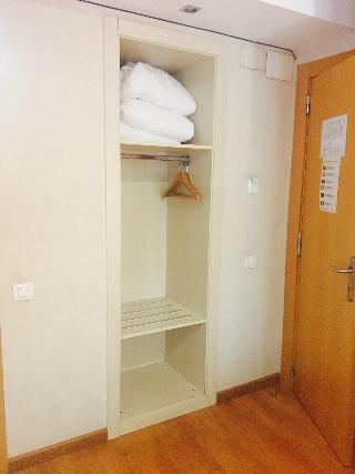 Гостиница Hostal Fina