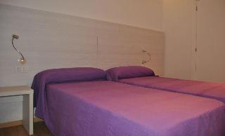 Гостиница Hostal Fina