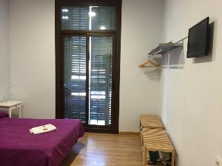 Hotel Hostal Delfos