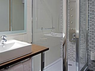 Гостиница Hostal Carlos III