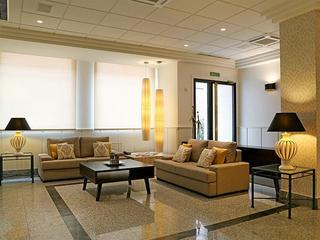 Гостиница Hostal Carlos III