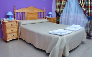 Гостиница Hostal Valdepenas