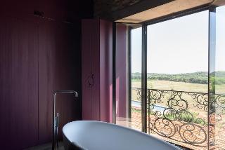 Chateau & Village Castigno - Wine Hotel & Resort