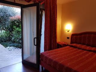 Admiral Hotel Villa Erme