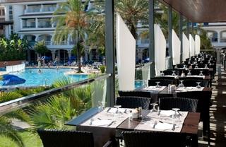 Гостиница Beach Club Font de Sa Cala