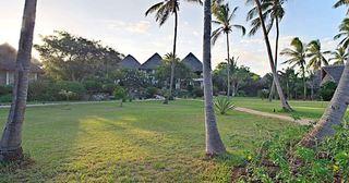 Гостиница Bluebay Beach Resort