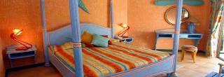 Гостиница The Beach Comber Hotel & Resort