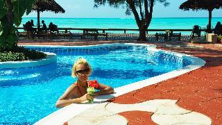 Гостиница Mnarani Beach Cottages