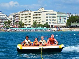 Гостиница Tuntas Beach Hotel Altinkum