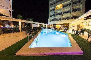 Гостиница Tuntas Beach Hotel Altinkum