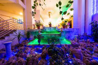 Гостиница Tuntas Beach Hotel Altinkum