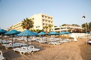 Гостиница Tuntas Beach Hotel Altinkum