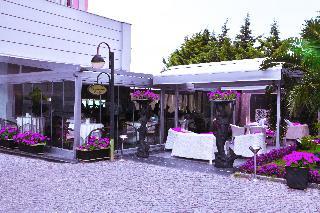 Гостиница The Green Park Bostanci