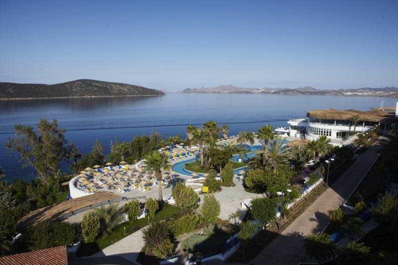 Гостиница Bodrum Holiday Resort and Spa