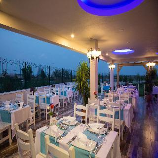 Гостиница Water Side Resort & Spa