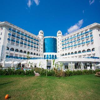 Гостиница Water Side Resort & Spa