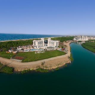 Гостиница Water Side Resort & Spa