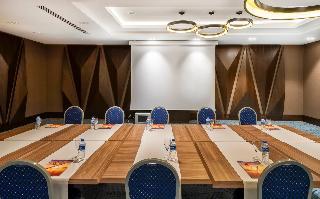 Гостиница Kirman Sidemarin Beach & Spa