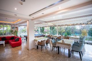 Гостиница The Sansa Hotel & Spa