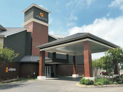 Hotel La Quinta Inn And Suites Austin Airport