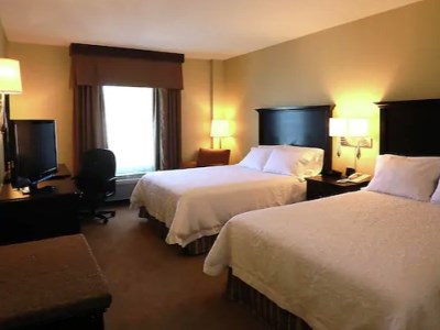 Гостиница Hampton Inn And Suites By Hilton Laval