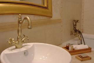 Гостиница The Cliff Beach & Spa Resort