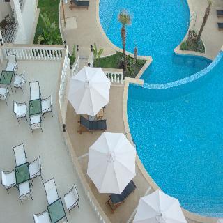 Гостиница The Cliff Beach & Spa Resort