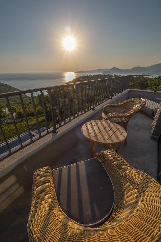 Hotel Vivid Blue Serenity Resort