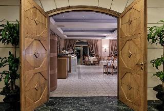 Гостиница Pilot Beach Resort