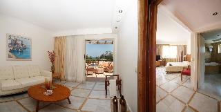 Гостиница Pilot Beach Resort