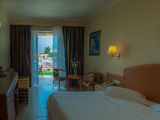 Гостиница Pilot Beach Resort