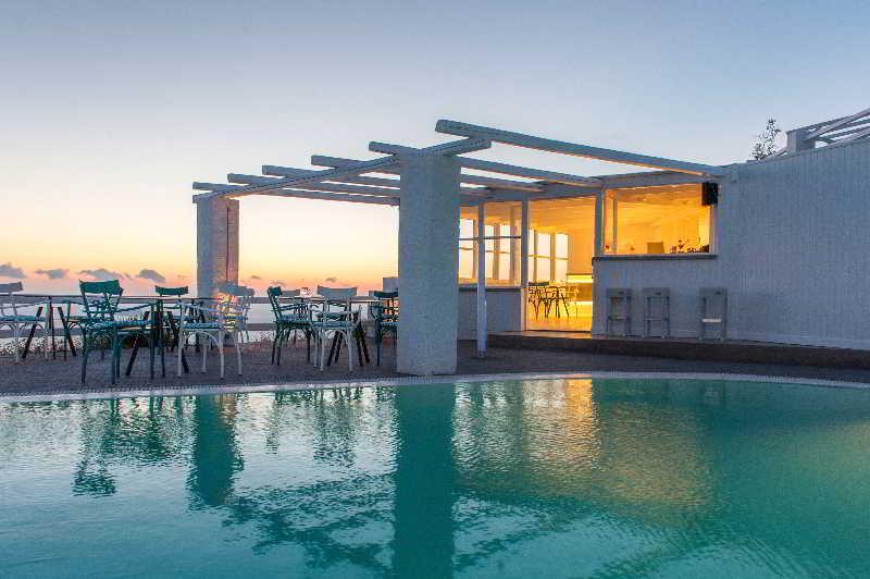 Гостиница Artemis Suites