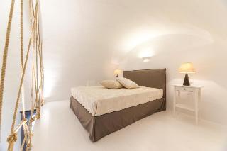 Hotel Artemis Suites