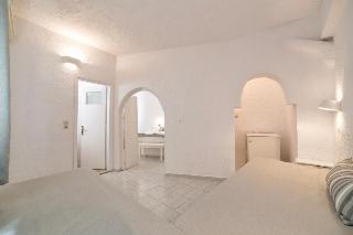 Hotel Artemis Suites