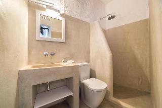 Hotel Artemis Suites