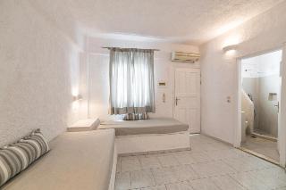 Hotel Artemis Suites