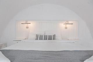 Hotel Artemis Suites