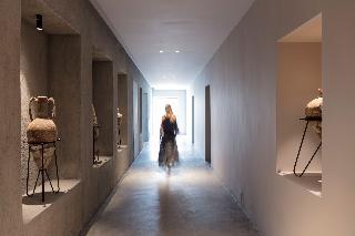 Гостиница Minos Beach Art Hotel