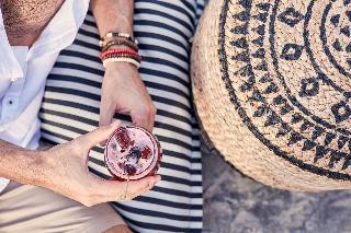 Гостиница Minos Beach Art Hotel