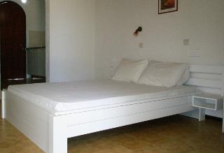 Hotel Avra Palm