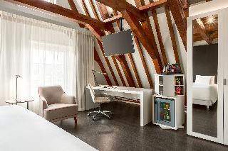 Гостиница NH Collection Amsterdam Barbizon Palace